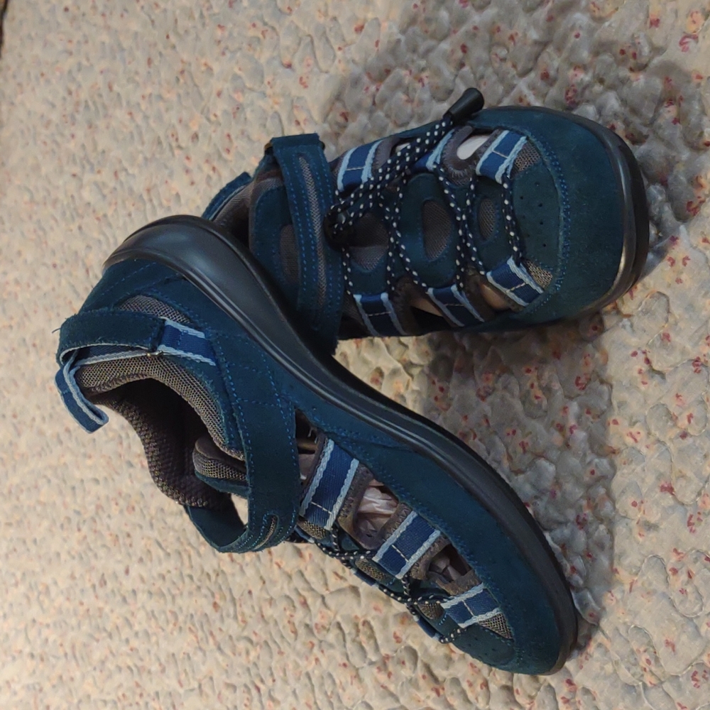 ORTHOFEET NAPLES 875- WOMANS SANDALS size 8.5